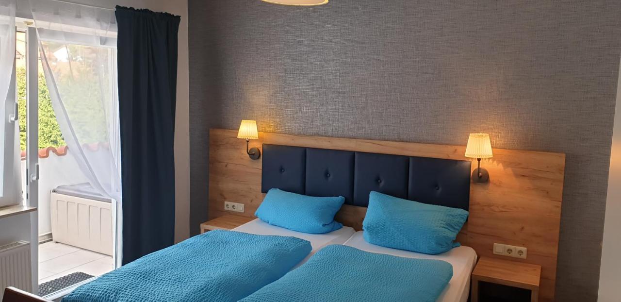 Apartmenthaus "Zum Lowen" Heidelberg - Ziegelhausen Extérieur photo