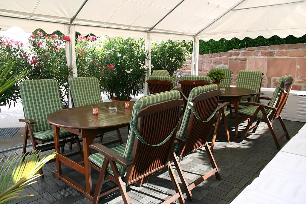 Apartmenthaus "Zum Lowen" Heidelberg - Ziegelhausen Extérieur photo